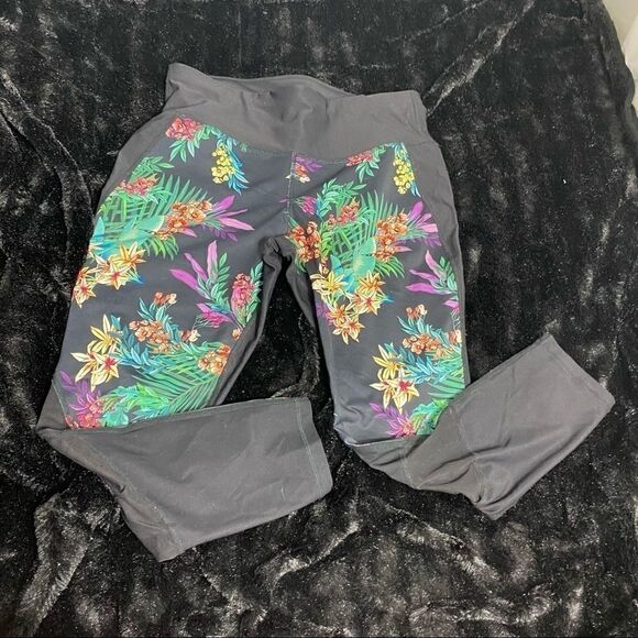 Xersion Black with Floral Print Legging - Picture 1 of 5